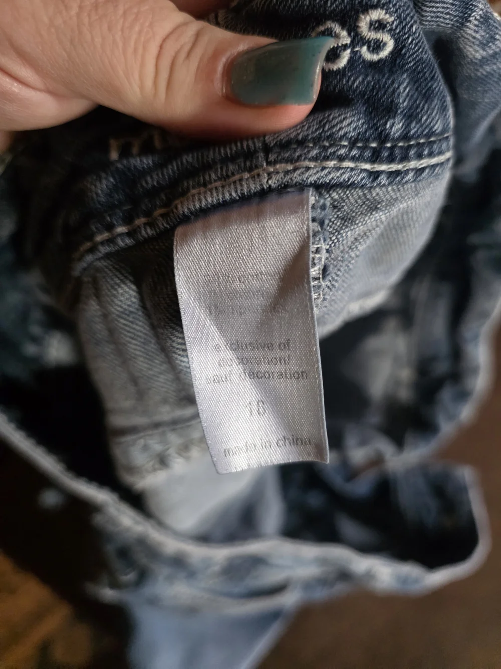 Maurices Women's Blue Denim Shorts
